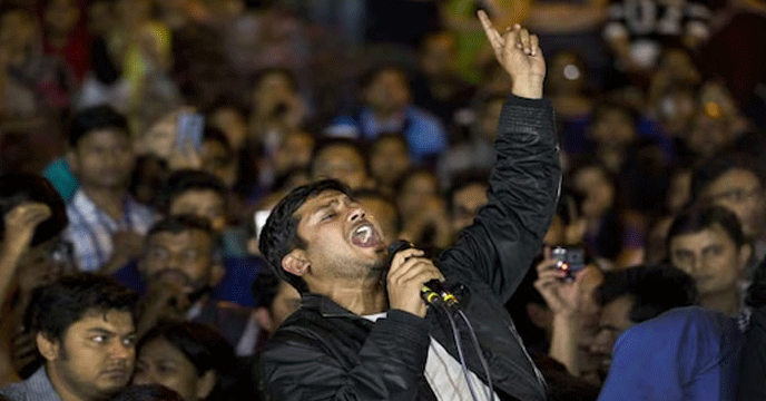 কমন রুমে ইউনিয়ন নেতারা, আতঙ্কে ভুগছেন তুফানগঞ্জ কলেজের পড়ুয়ারা