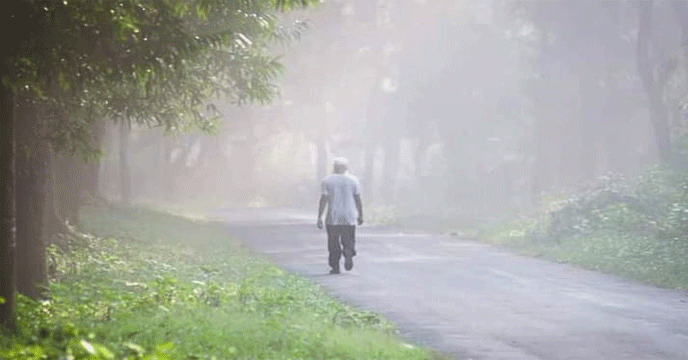 শিলিগুড়িতে ঠান্ডার আমেজ, কুয়াশায় মোড়া ভোরবেলা — শীতের আগমনী বার্তা!